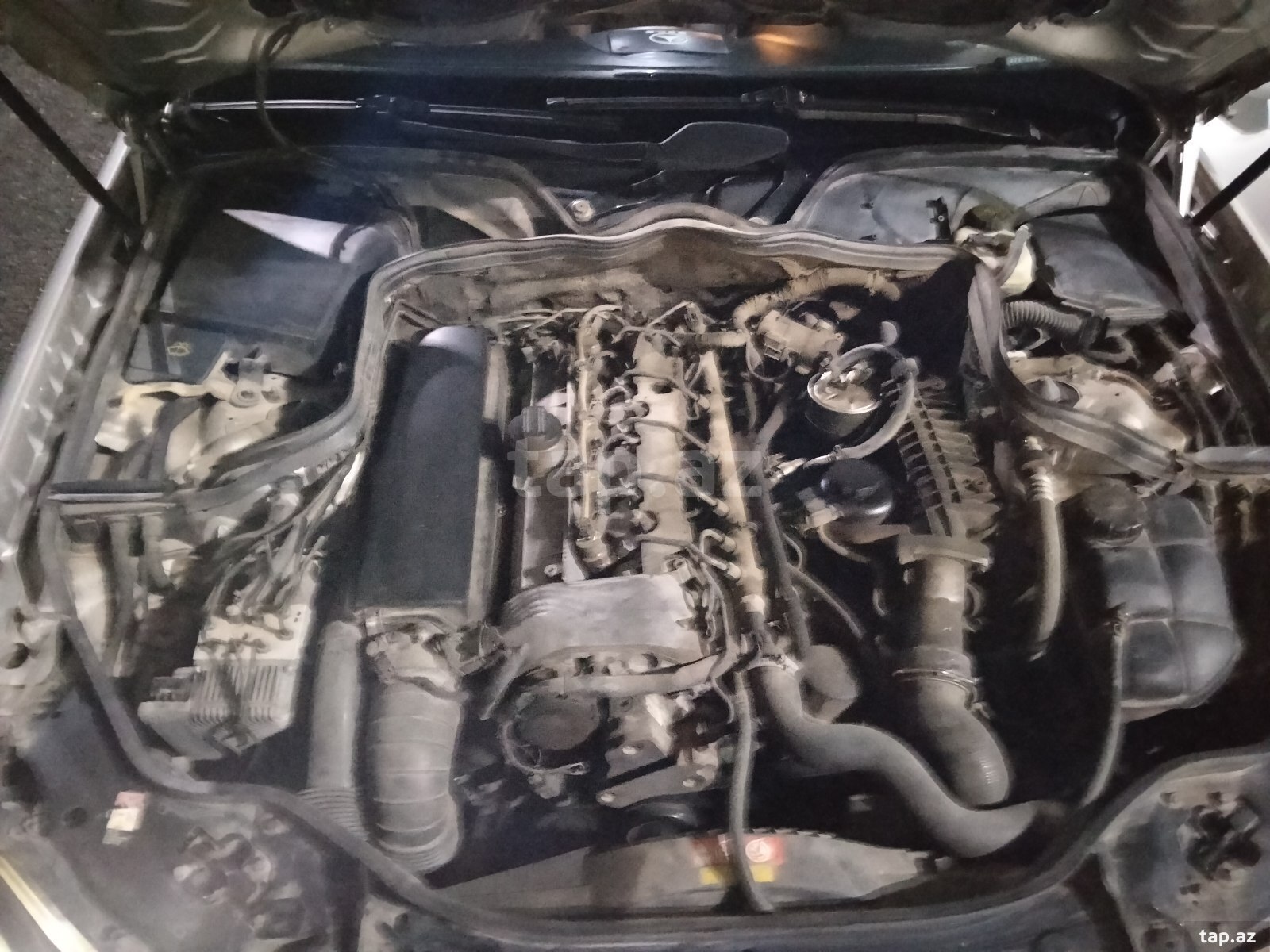 Mercedes E 270, 2002 il (2)