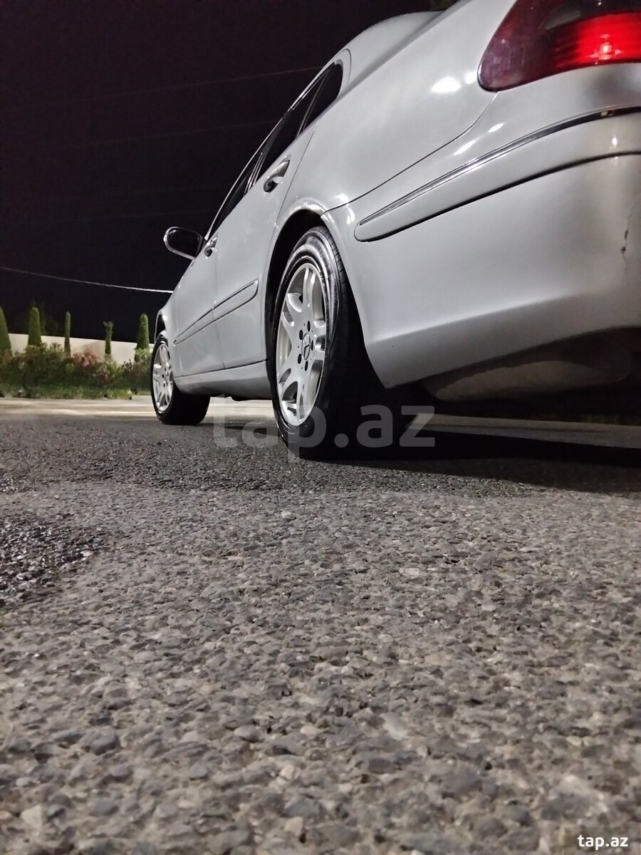 Mercedes E 270, 2002 il (7)