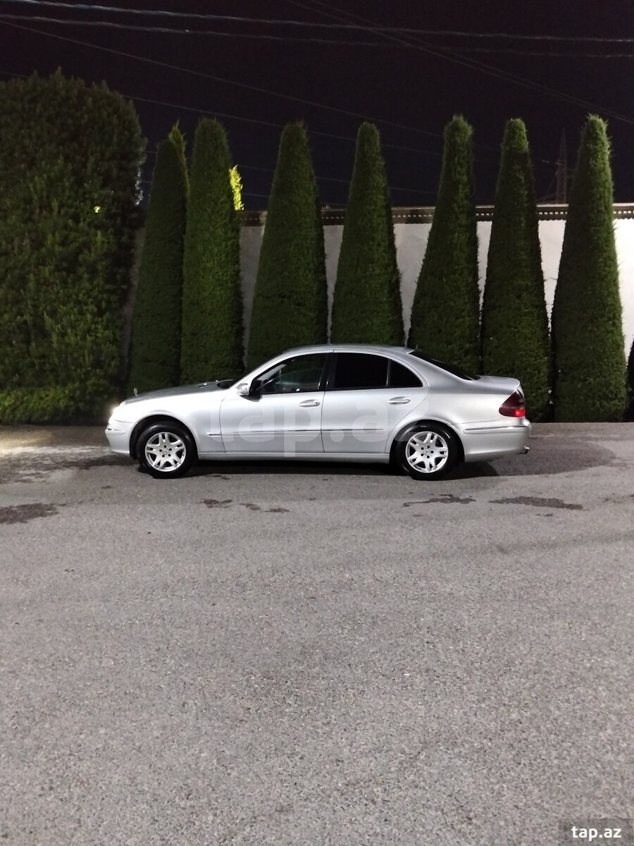 Mercedes E 270, 2002 il (9)