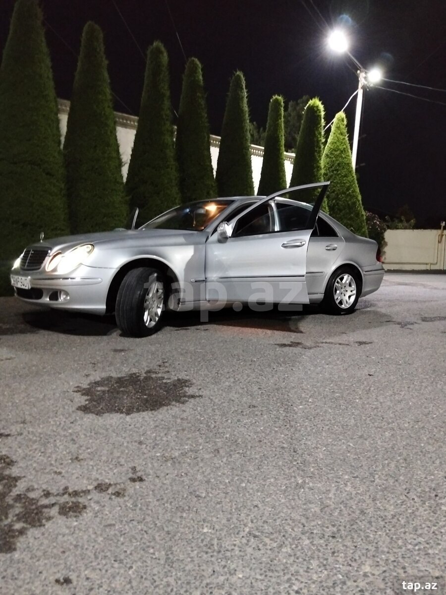 Mercedes E 270, 2002 il (12)