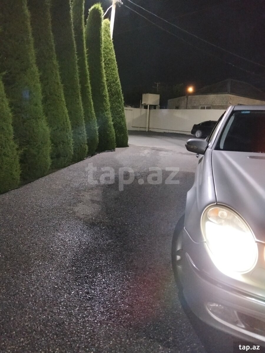 Mercedes E 270, 2002 il (20)