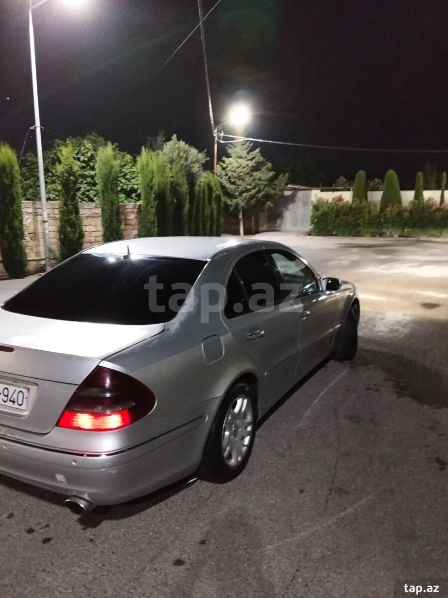 Mercedes E 270, 2002 il (21)