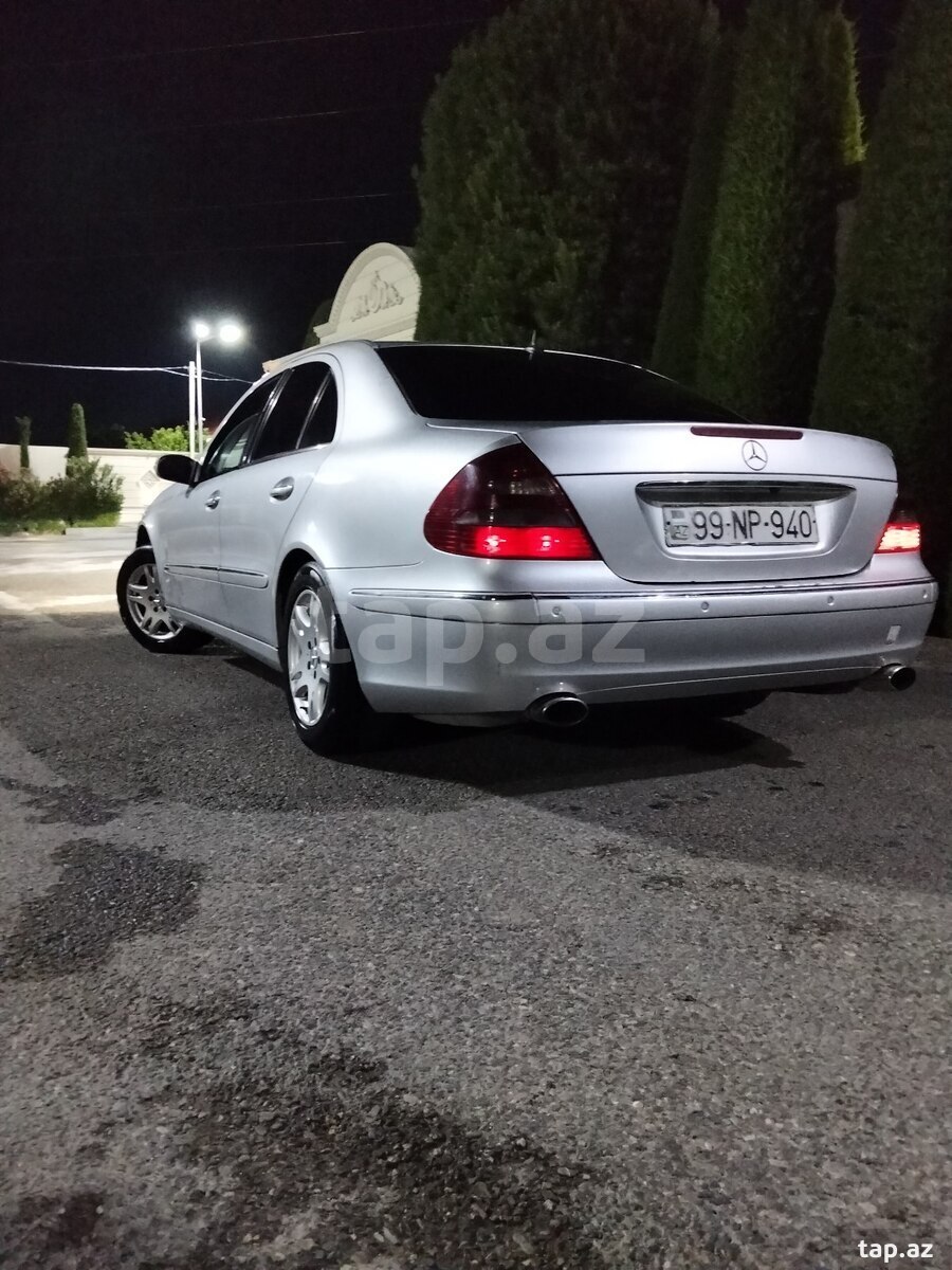 Mercedes E 270, 2002 il (24)