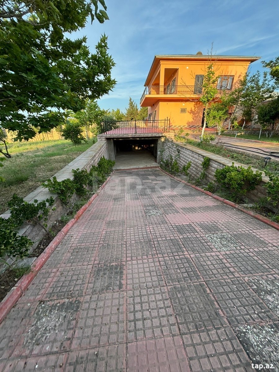 Bağ evi, Görədil qəs. (8)