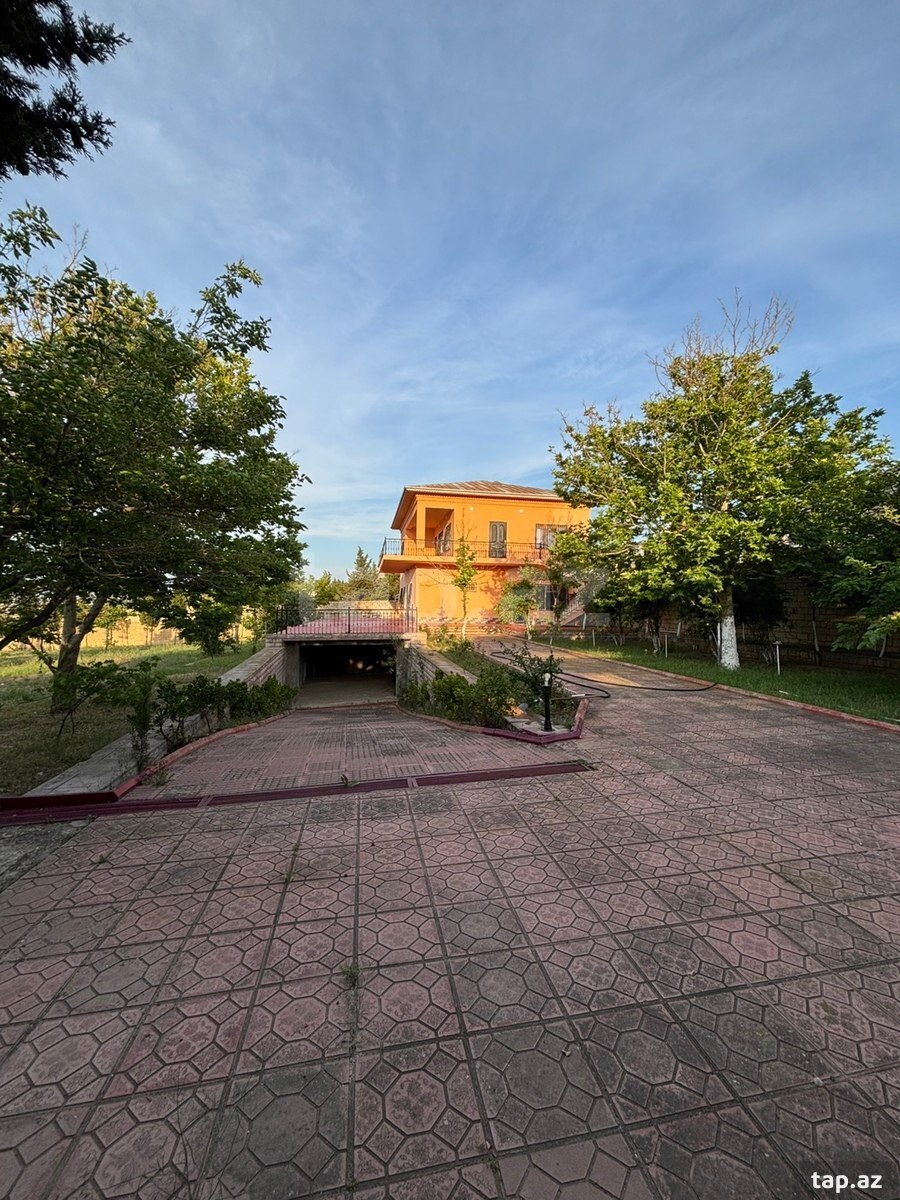 Bağ evi, Görədil qəs. (9)
