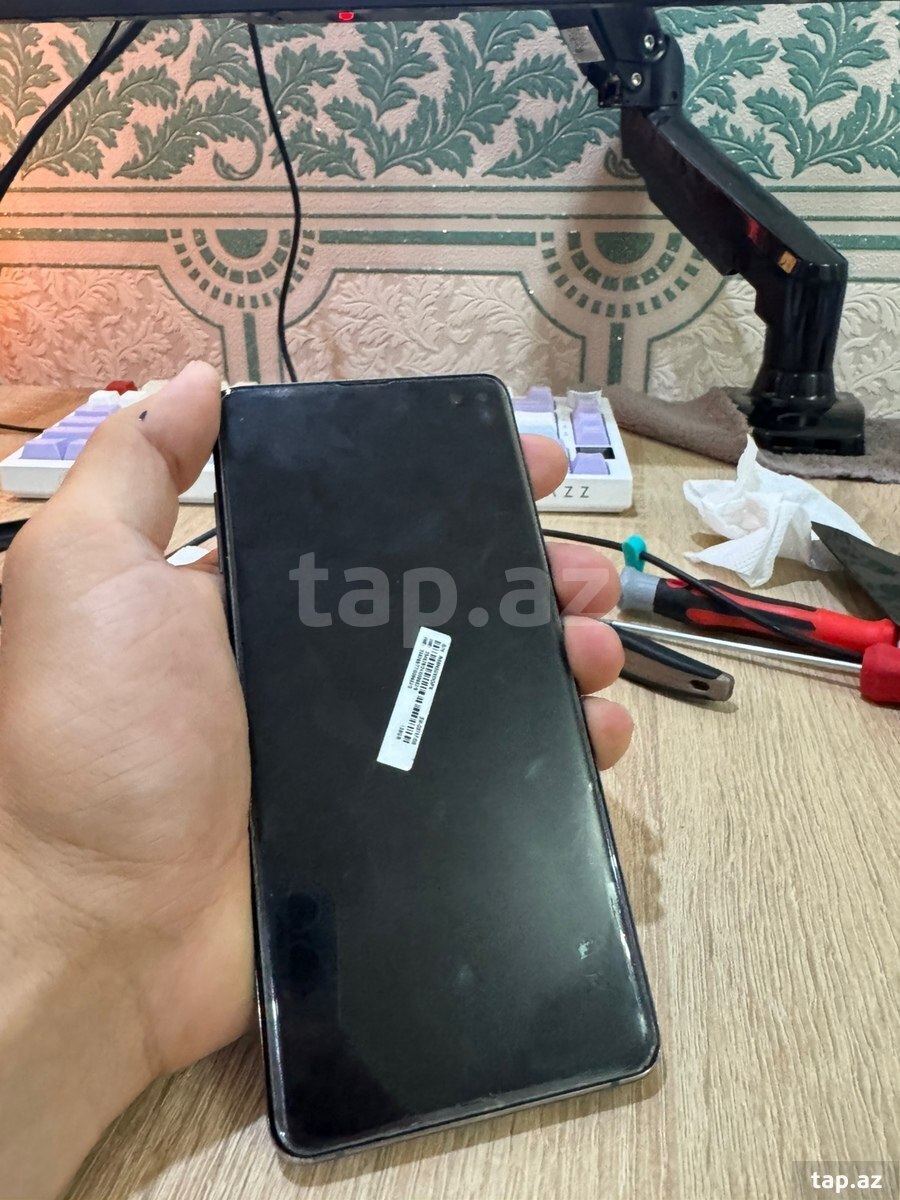 Samsung Galaxy S10+ Ceramic Black 128GB/8GB (4)