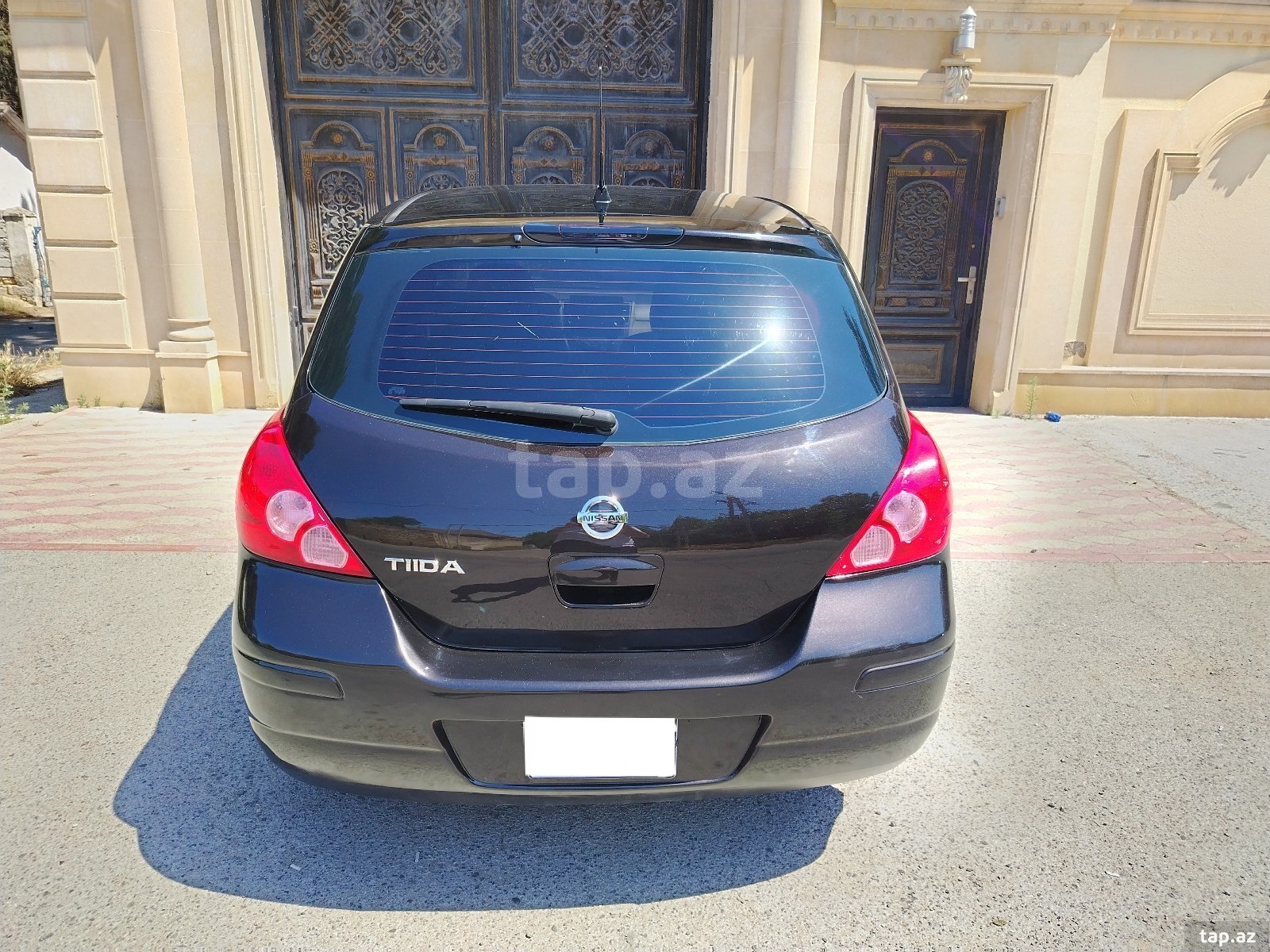 Nissan Tiida, 2011 il (5)