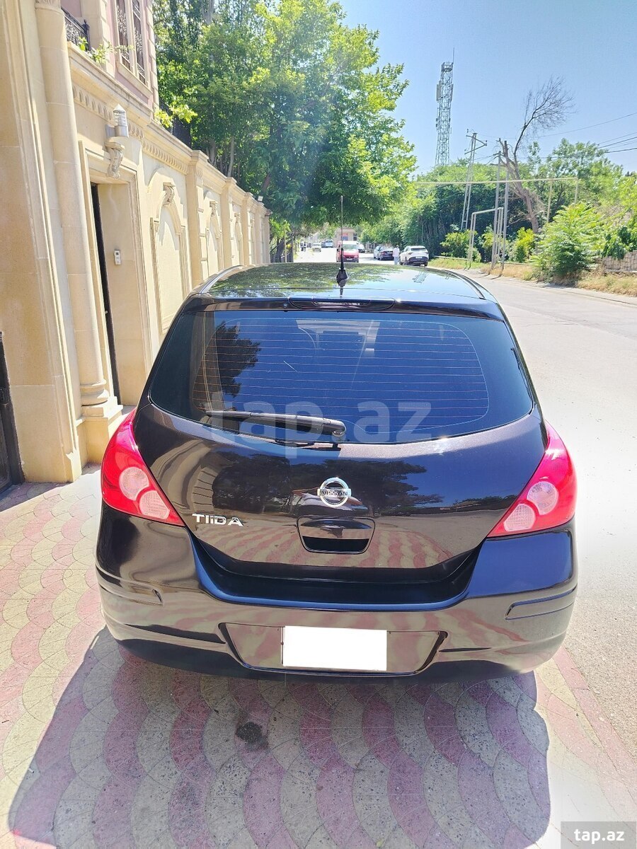 Nissan Tiida, 2011 il (10)