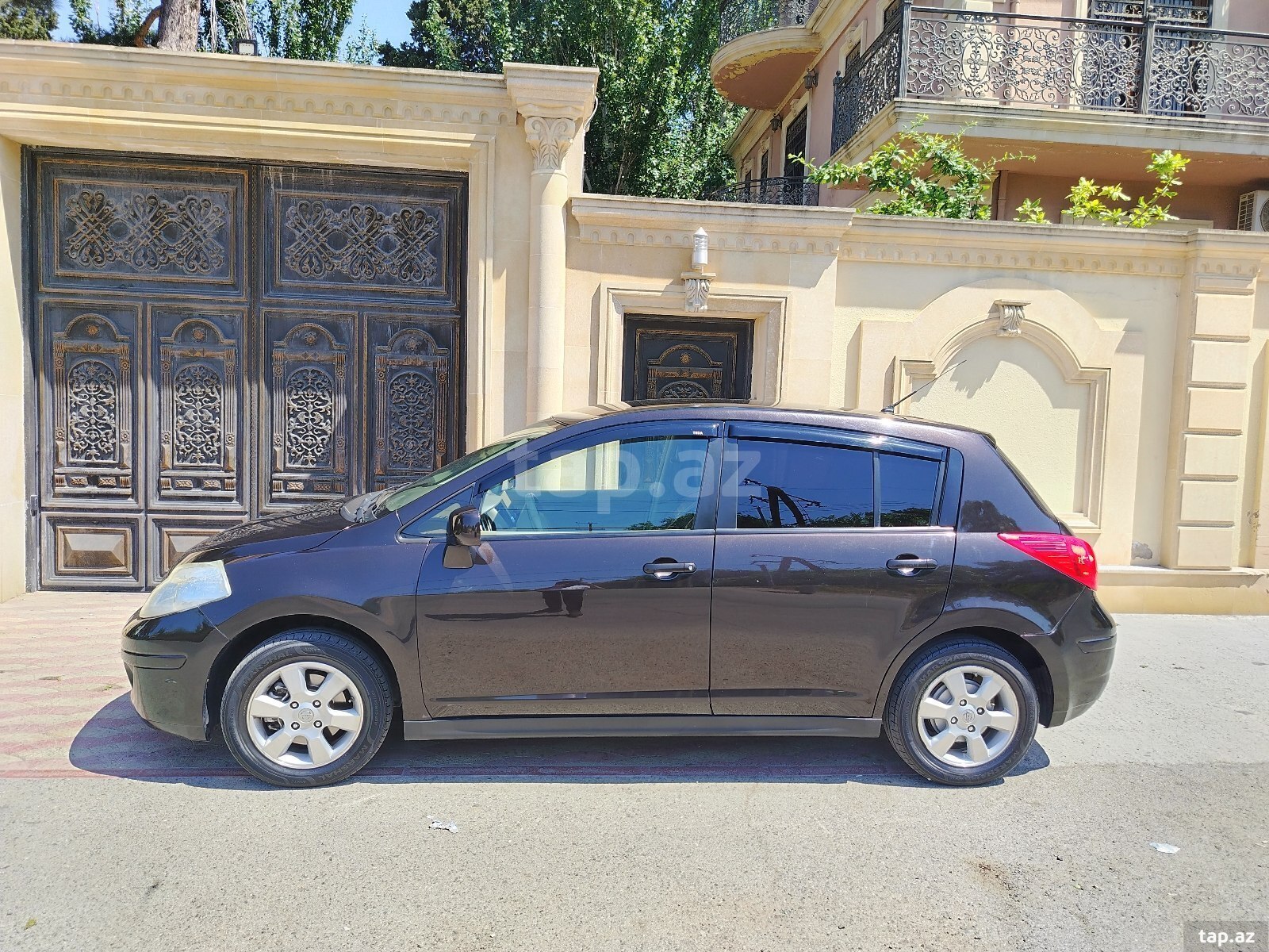 Nissan Tiida, 2011 il (11)