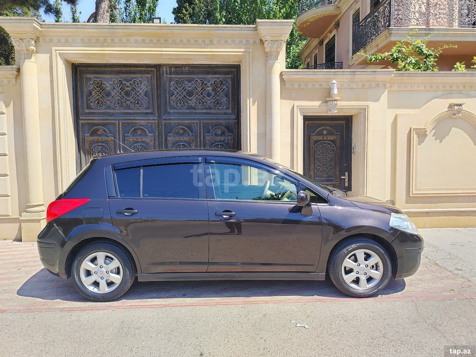 Nissan Tiida, 2011 il (12)