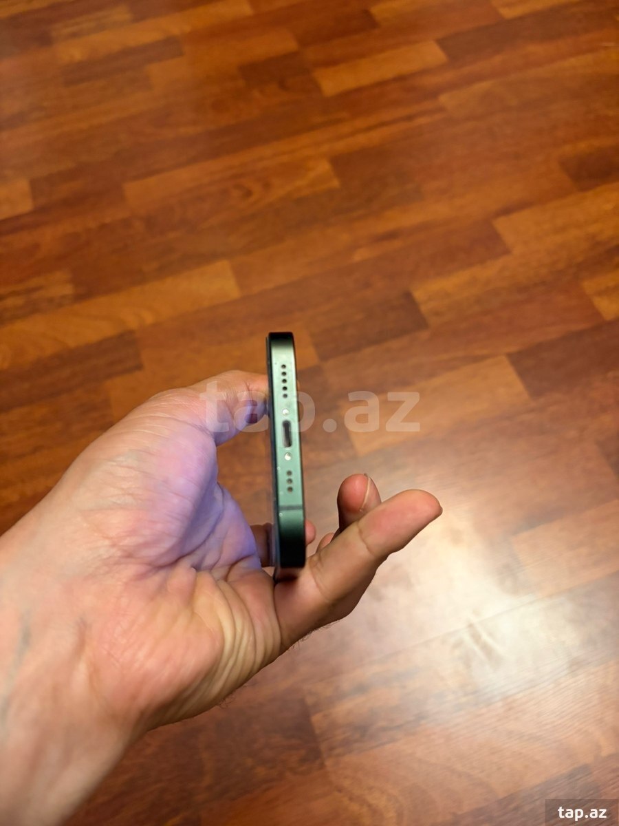 Apple iPhone 13 Green 128GB/4GB (6)