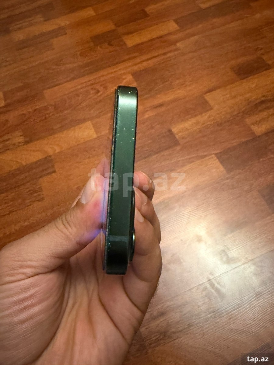 Apple iPhone 13 Green 128GB/4GB (4)