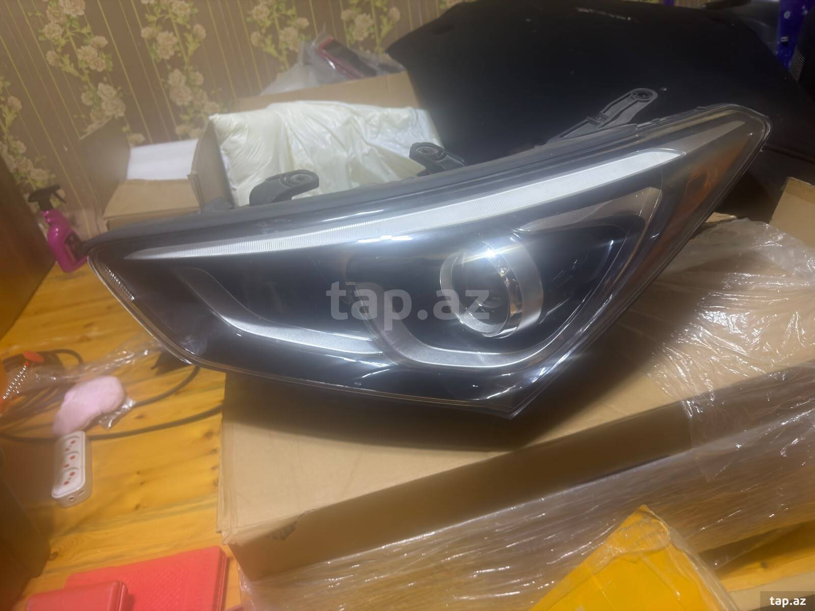 Hyunai Santa Fe ön farası