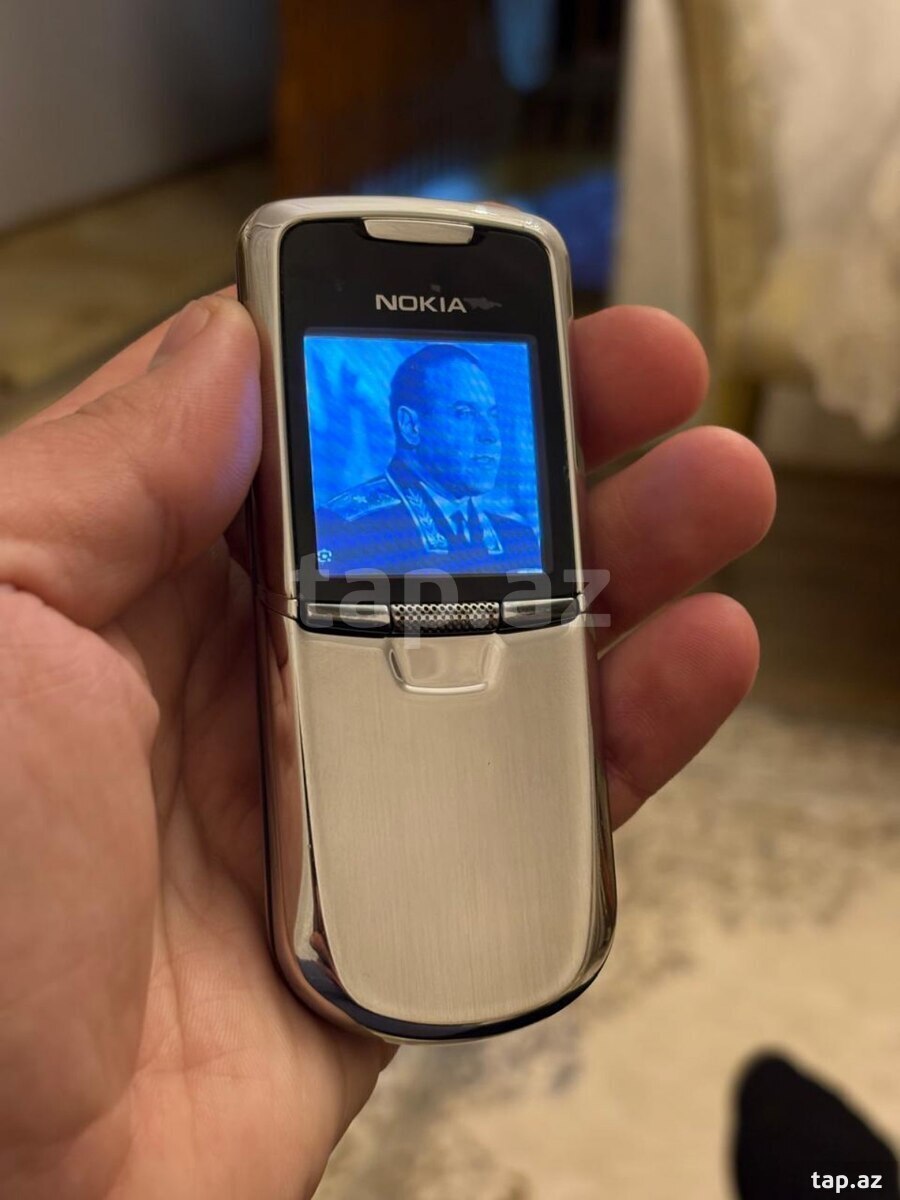 Nokia 8800 Silver (2)