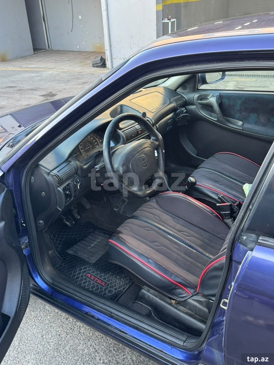Opel Astra, 1995 il (7)