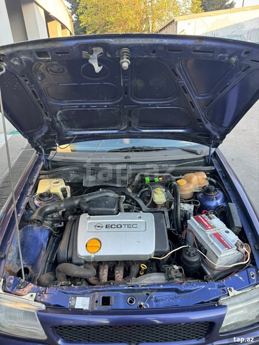 Opel Astra, 1995 il (8)
