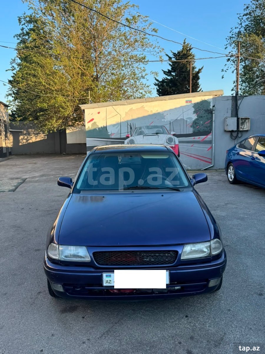 Opel Astra, 1995 il