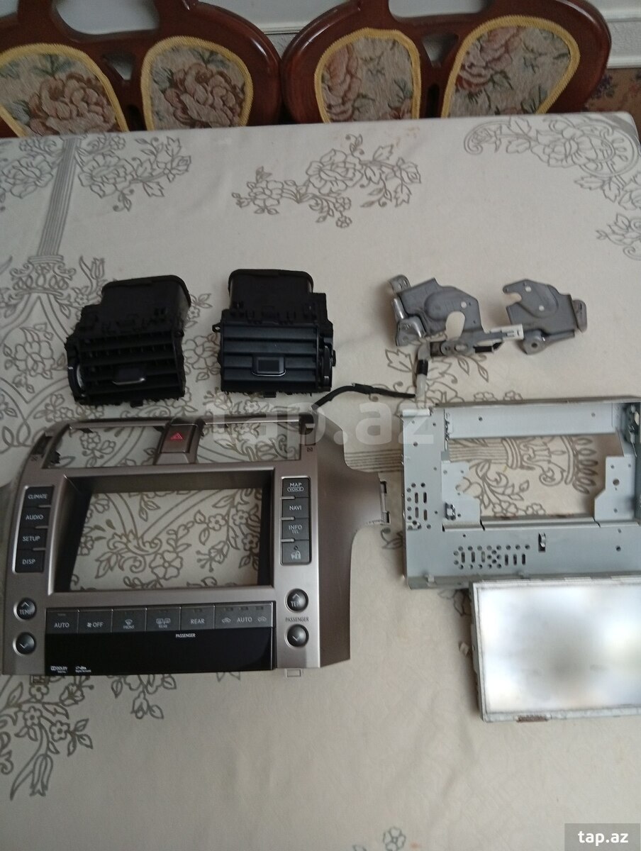 Lexus GX 460 monitor çərçivəsi (3)