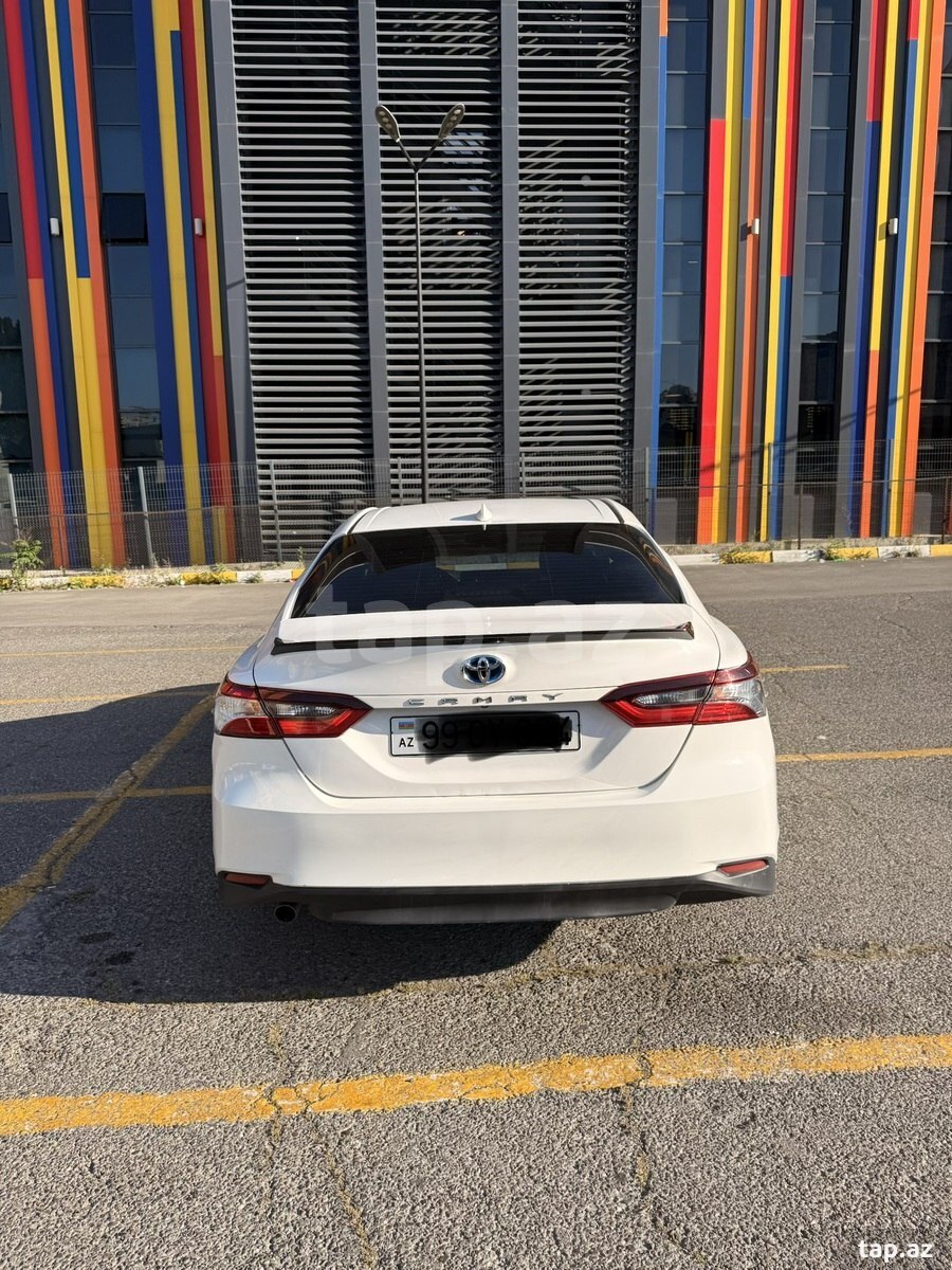 Toyota Camry, 2021 il (3)