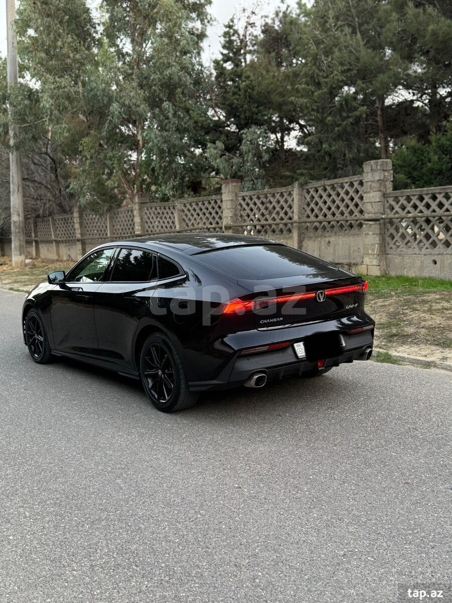 Changan Uni-V, 2023 il (17)