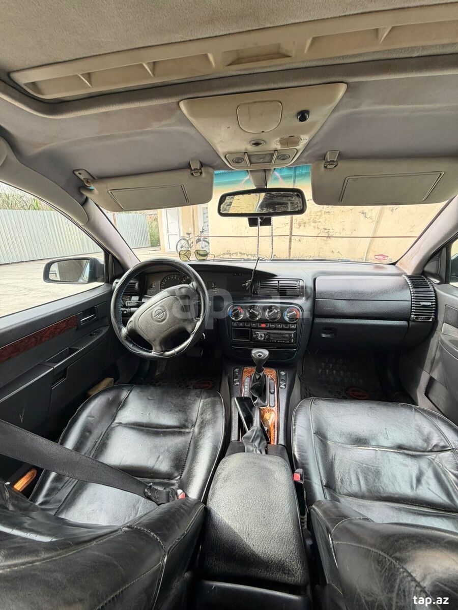 Opel Omega, 1995 il (2)