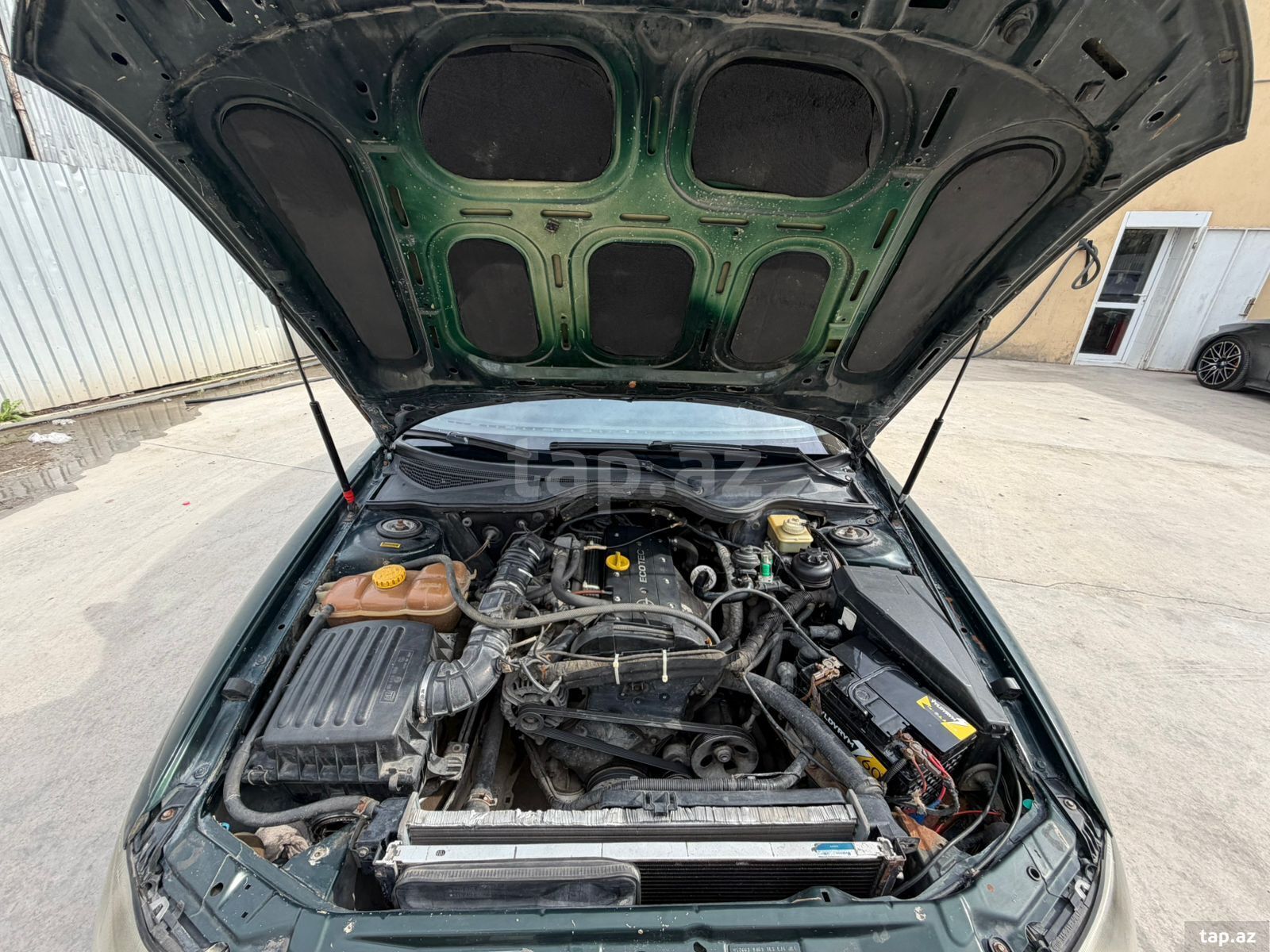 Opel Omega, 1995 il