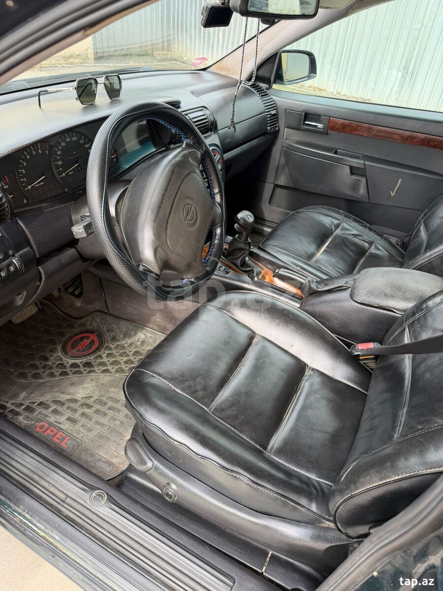 Opel Omega, 1995 il (5)