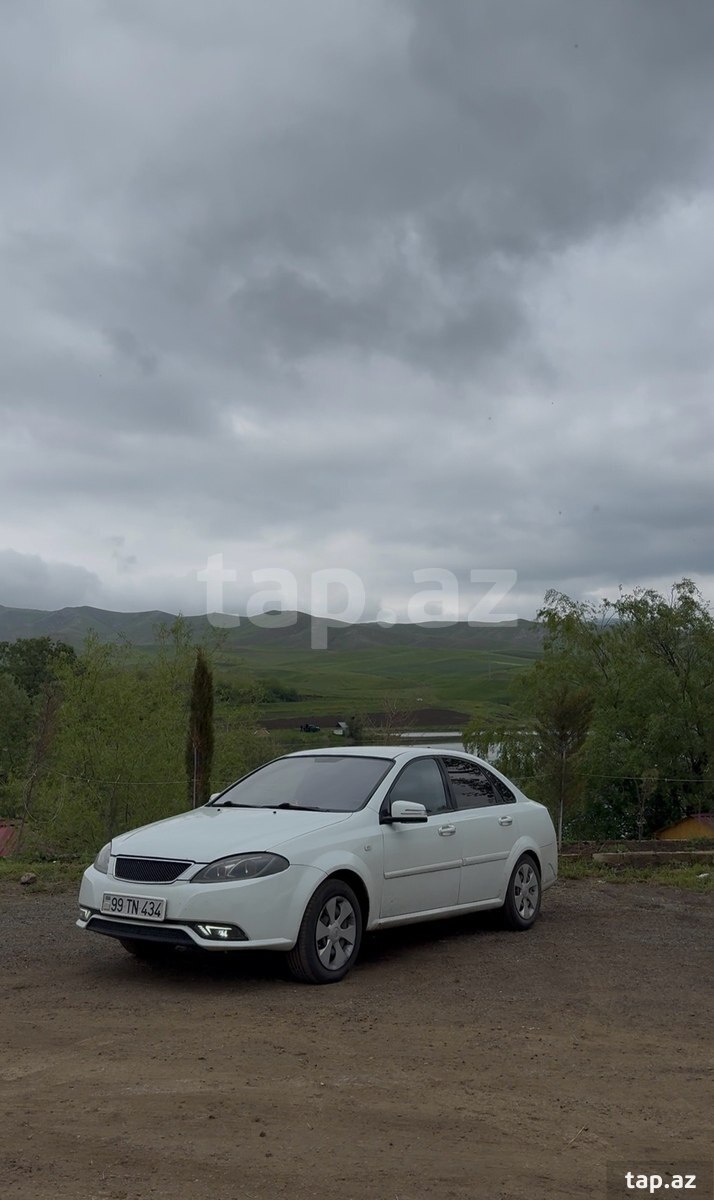 Daewoo Gentra, 2014 il (5)
