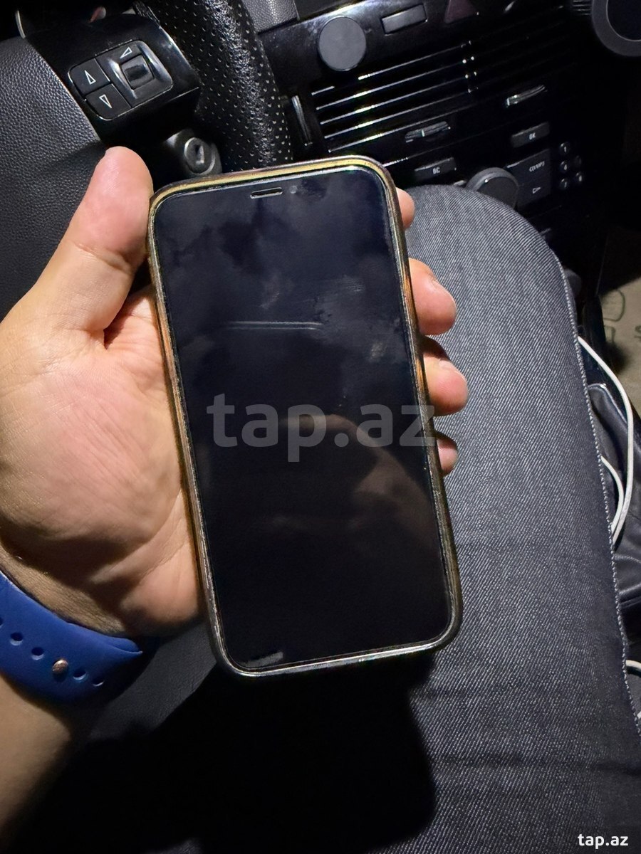 Apple iPhone X Silver 64GB/3GB (3)