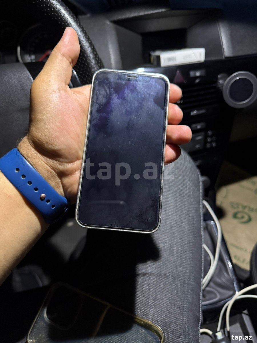 Apple iPhone X Silver 64GB/3GB (2)