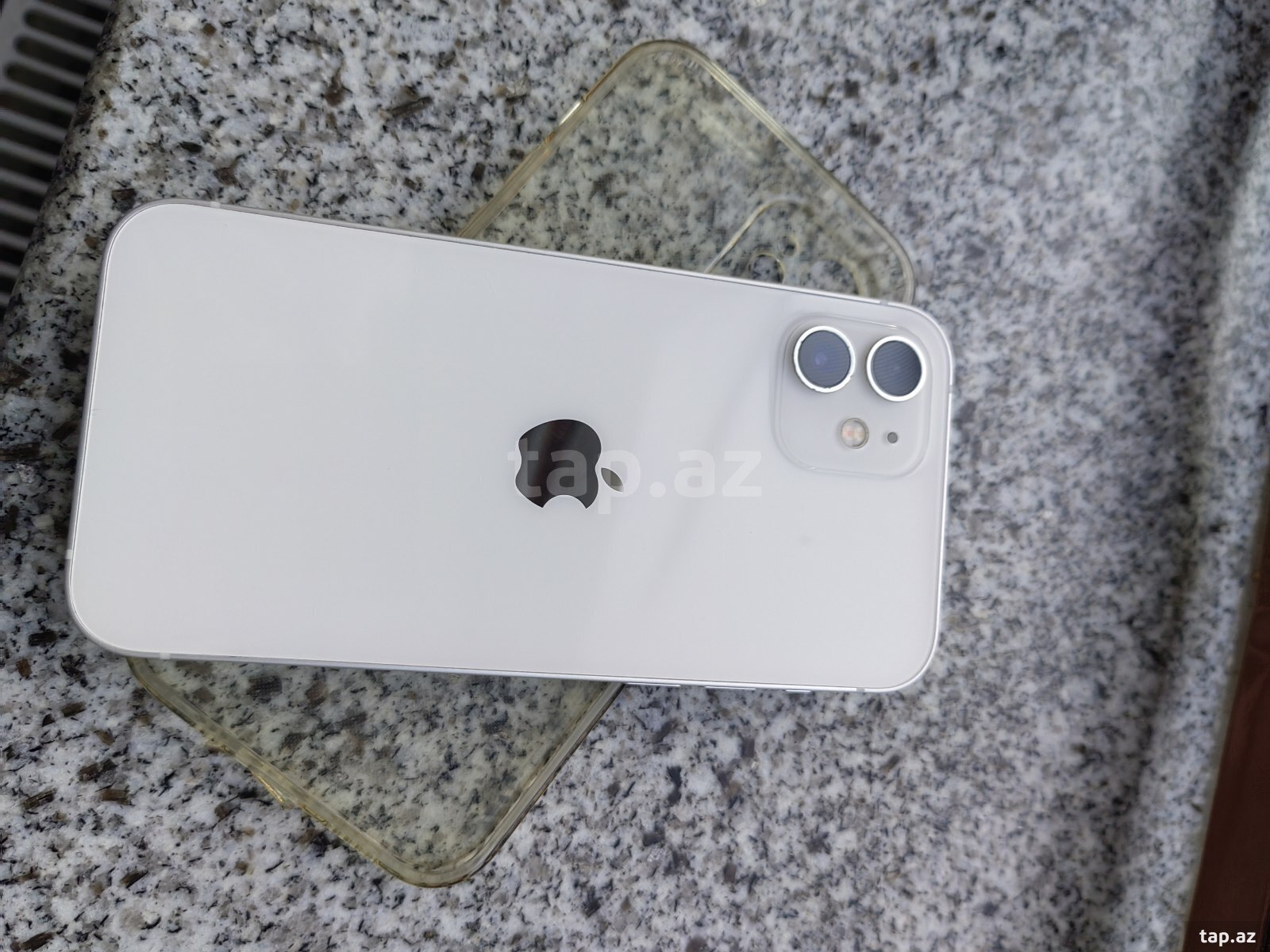 Apple iPhone 12 White 128GB/4GB (4)