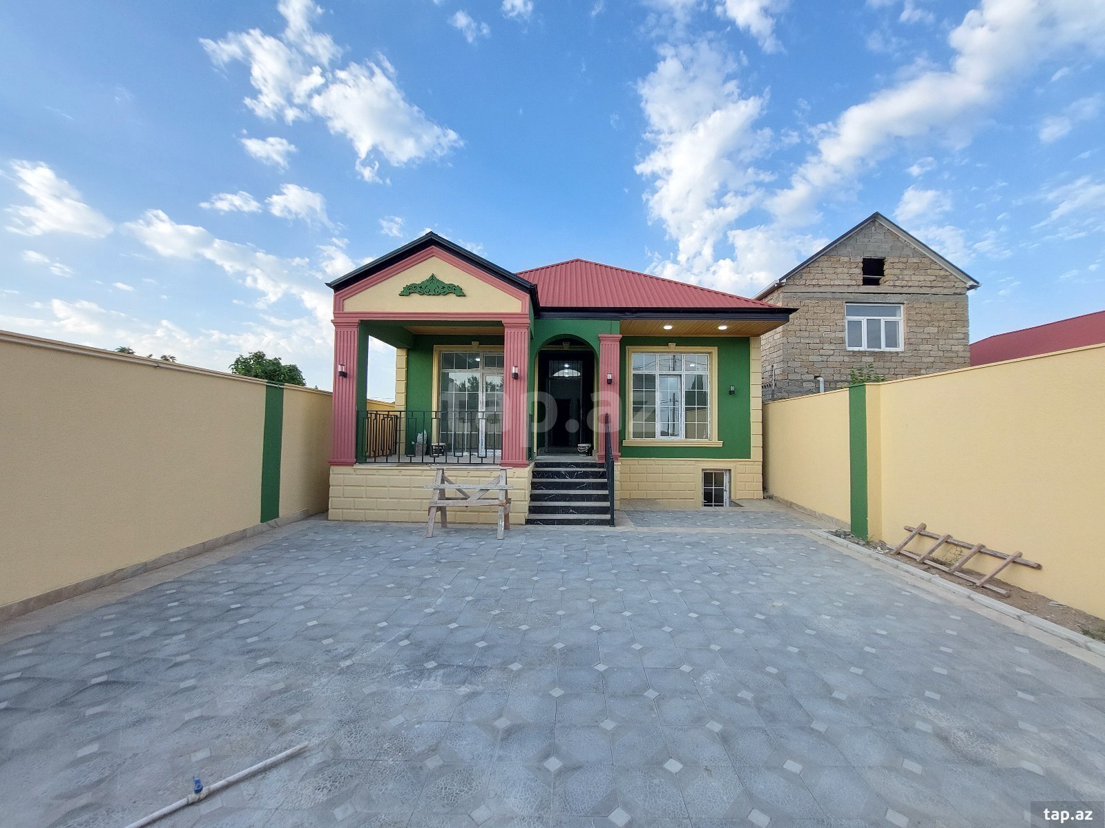 Həyət evi, Hövsan qəs. (4)