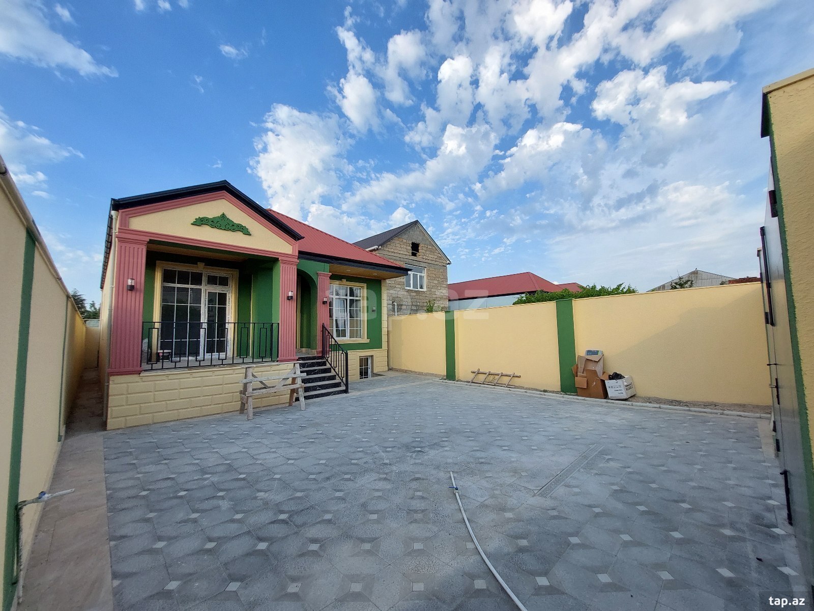 Həyət evi, Hövsan qəs. (3)