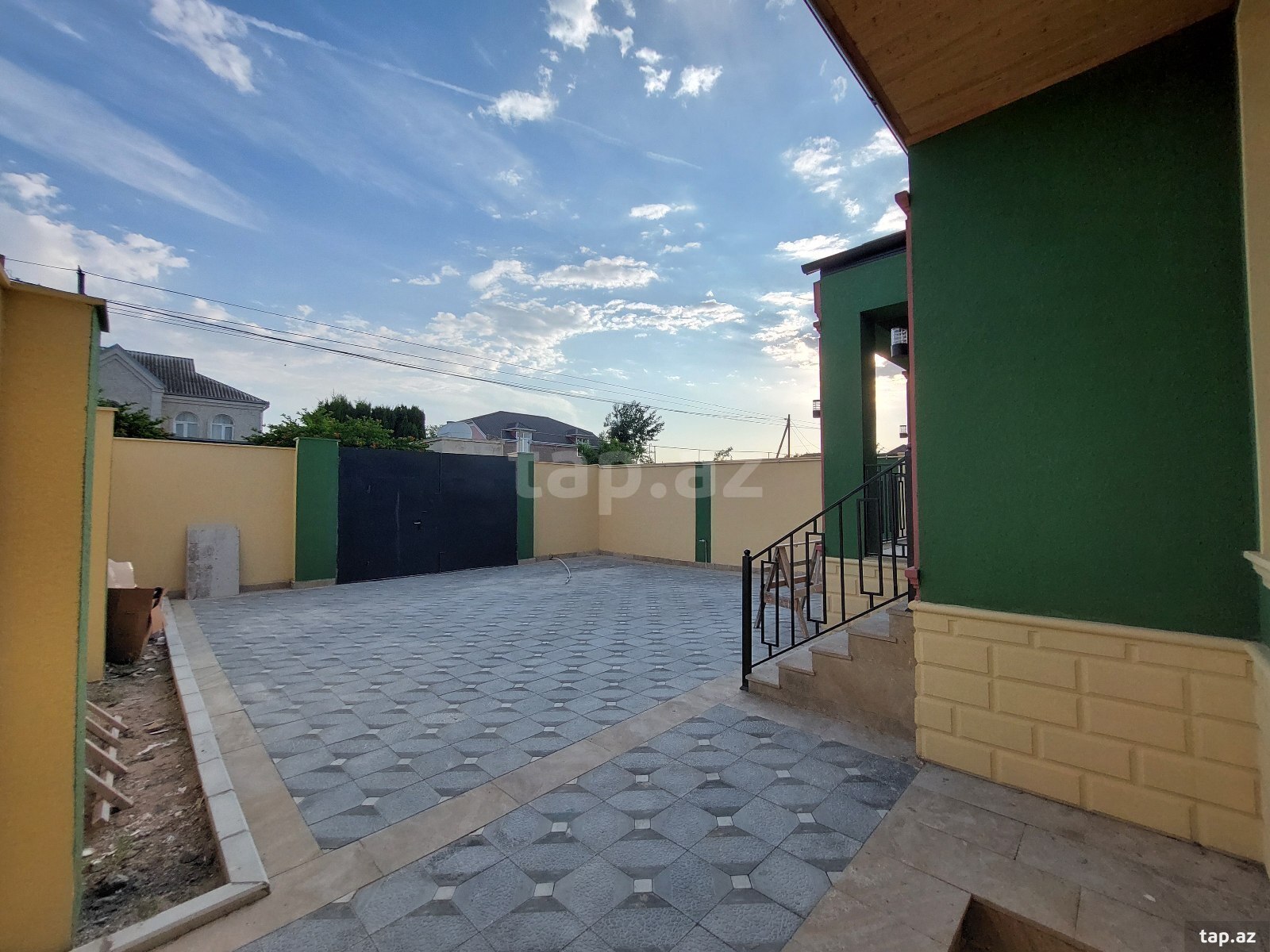 Həyət evi, Hövsan qəs. (6)