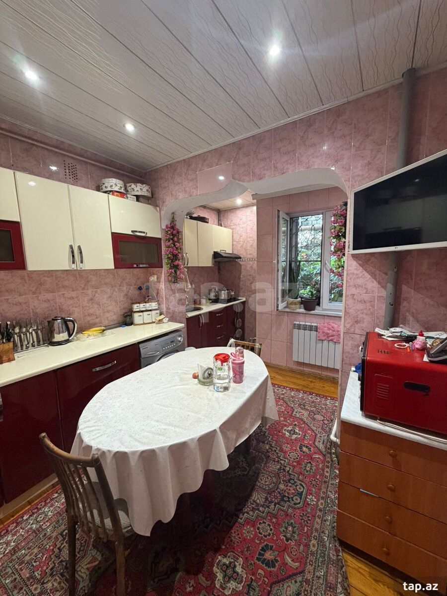 4-otaqlı mənzil, Binəqədi r., 104 m²
