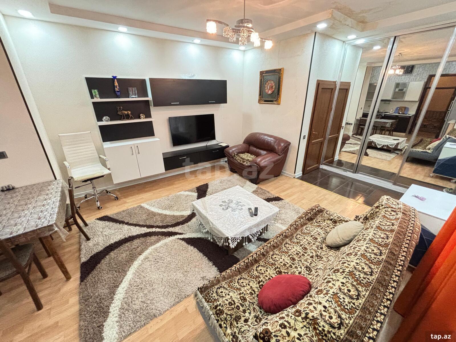 2-otaqlı mənzil kirayə verilir, Nizami küç., 60 m²