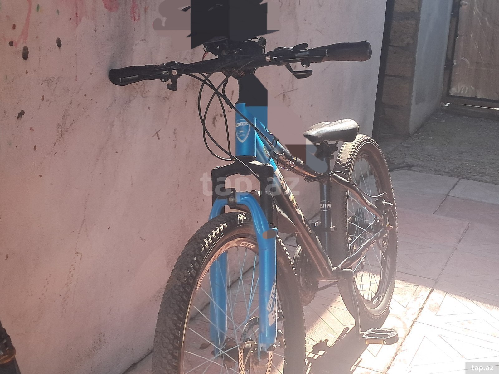 Velosiped BMX