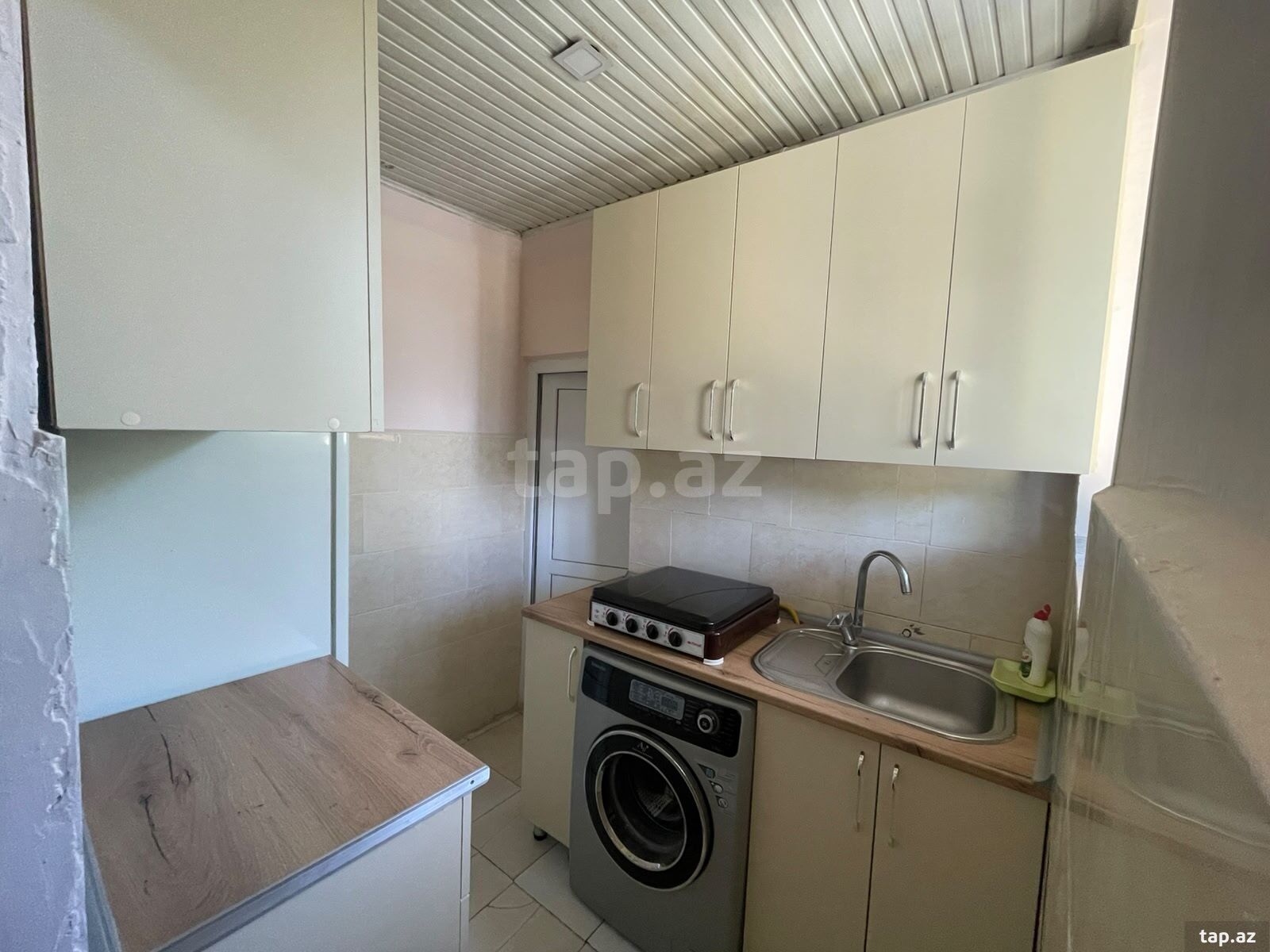 4-otaqlı mənzil kirayə verilir, Azadlıq m., 110 m²
