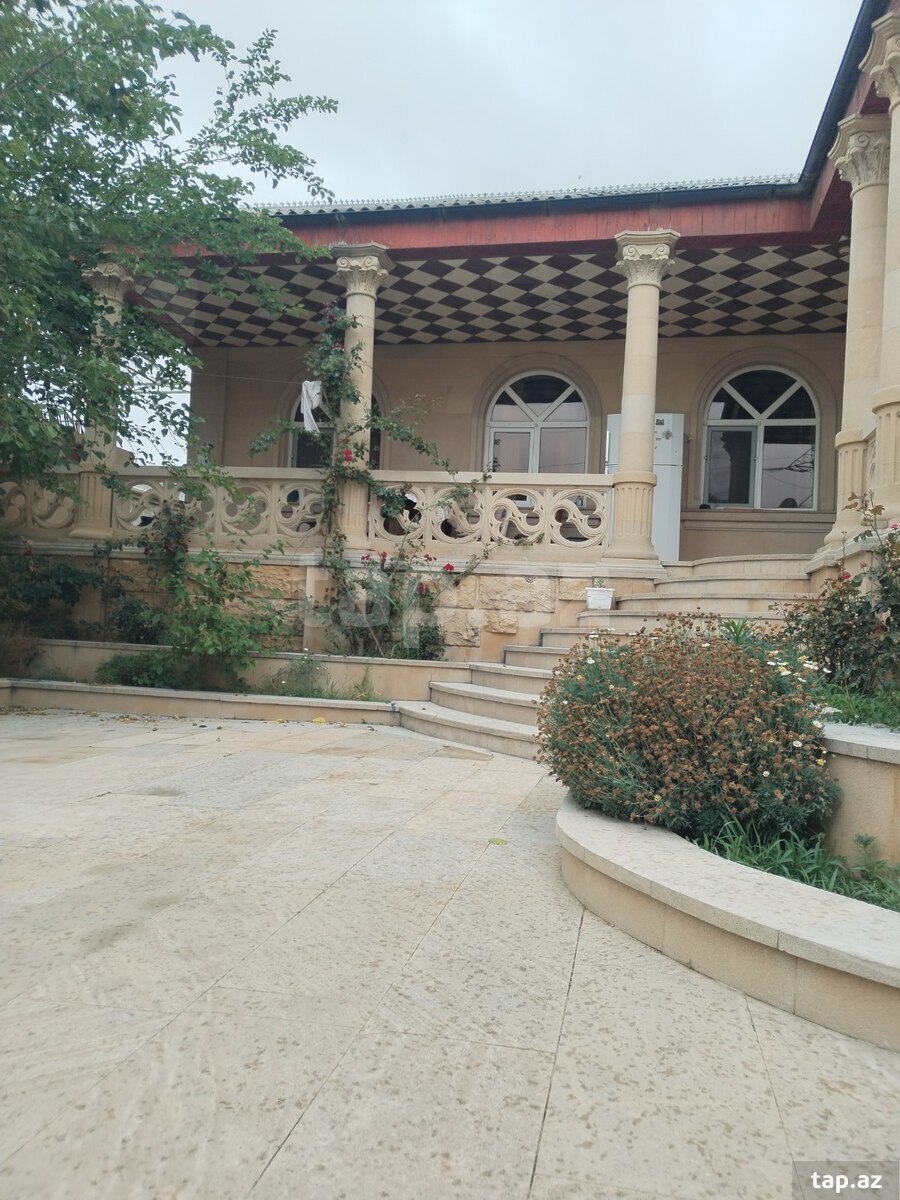 Həyət evi, Biləcəri qəs. (2)