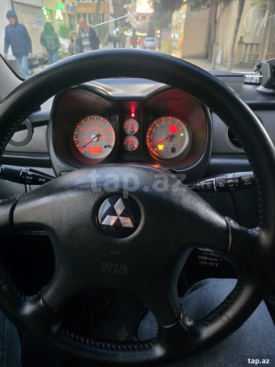 Mitsubishi Outlander, 2002 il (13)
