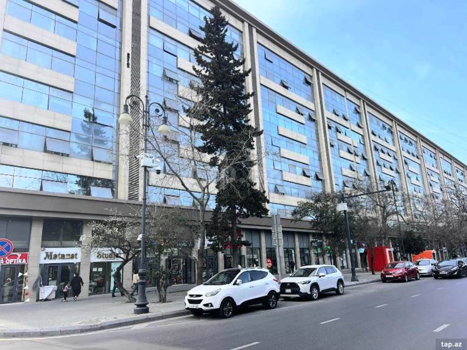 2-otaqlı mənzil, Atatürk pr., 61 m²