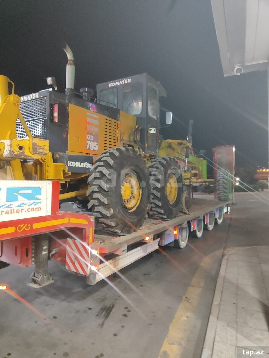 Komatsu GD 705A-4, 2008 il (2)