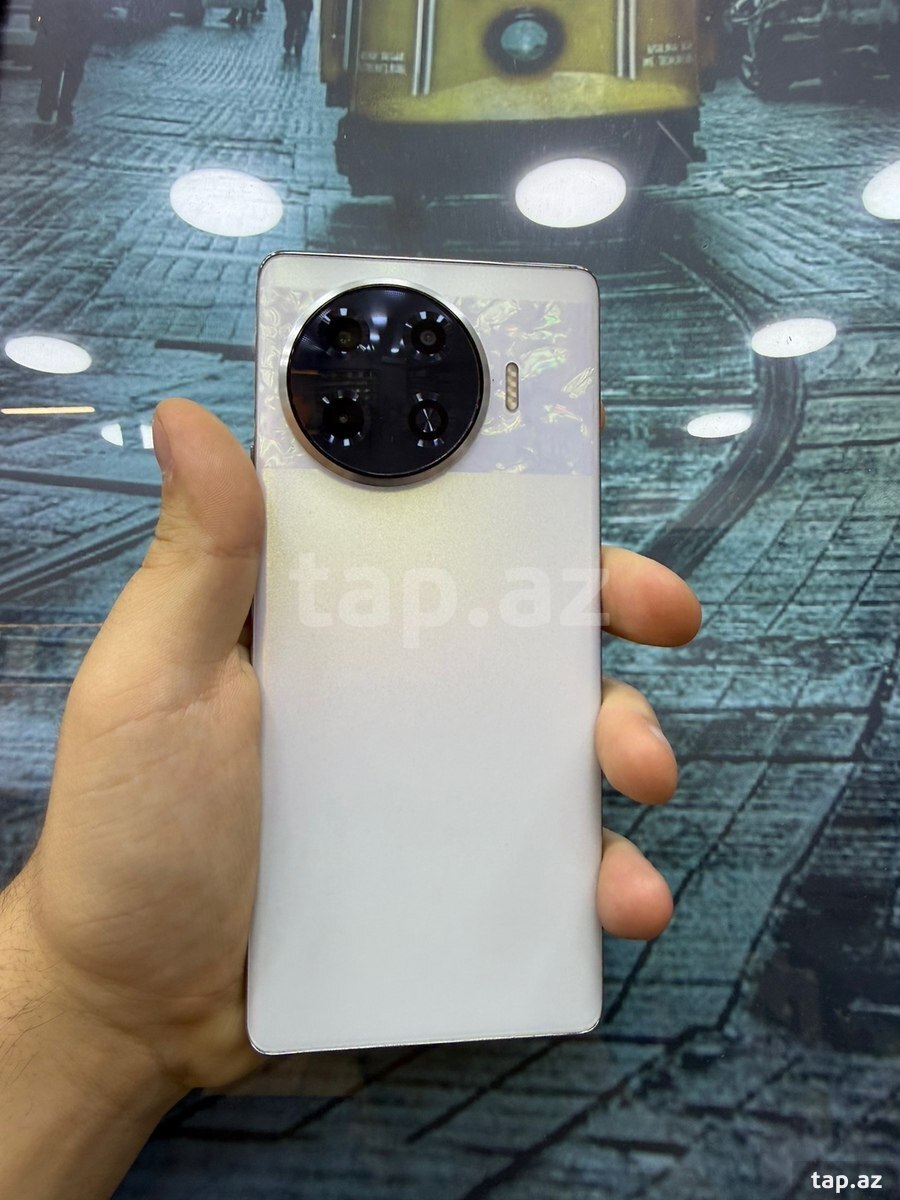 Tecno Spark 20 Pro+ Radiant Starstream 256GB/8GB