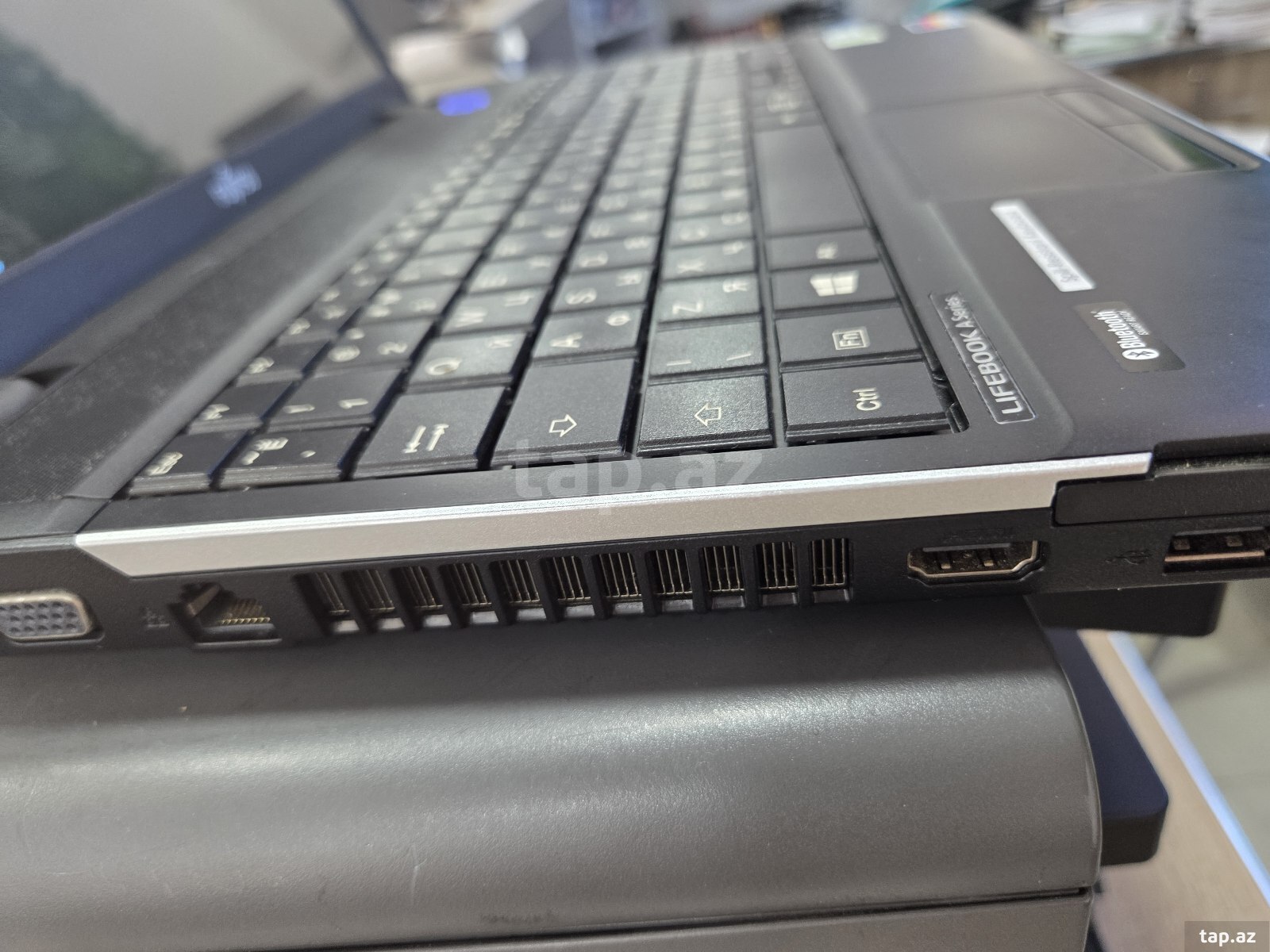 Noutbuk Fujitsu  (6)