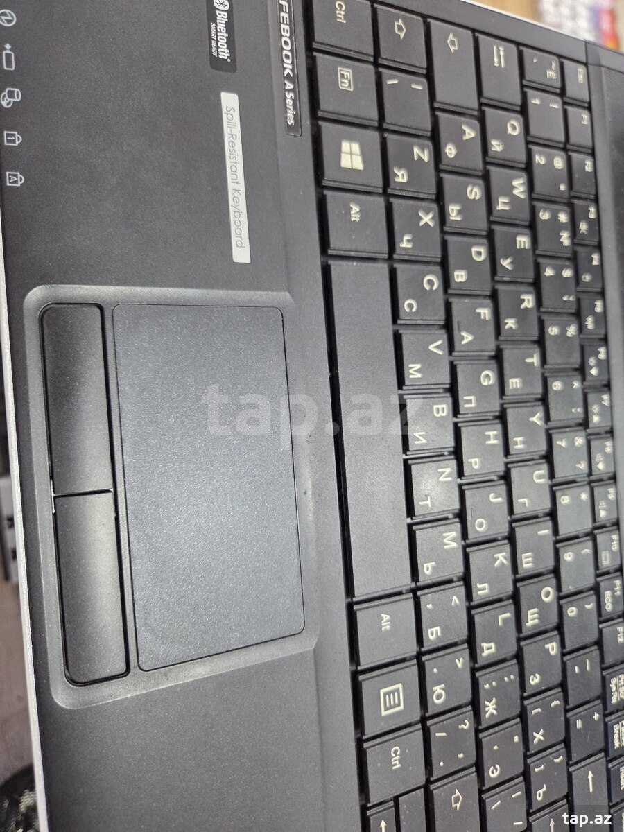 Noutbuk Fujitsu  (4)