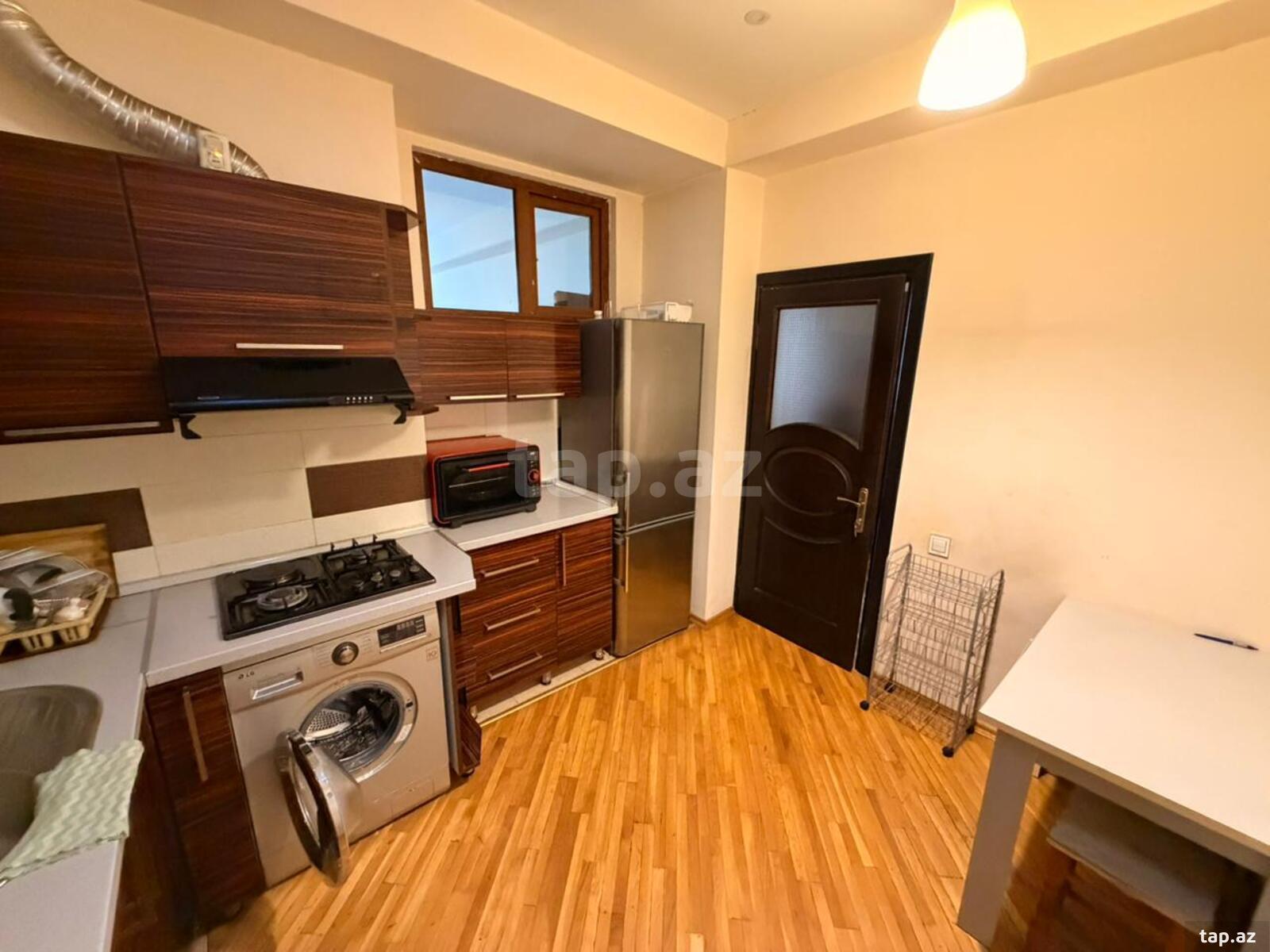 3-otaqlı yeni tikili kirayə verilir, Xətai m., 105 m²