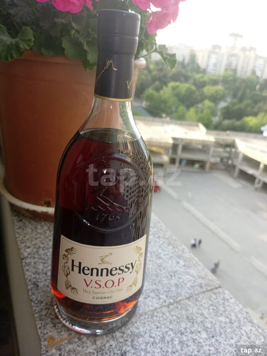 Hennesy V.S.O.P 1lt (2)