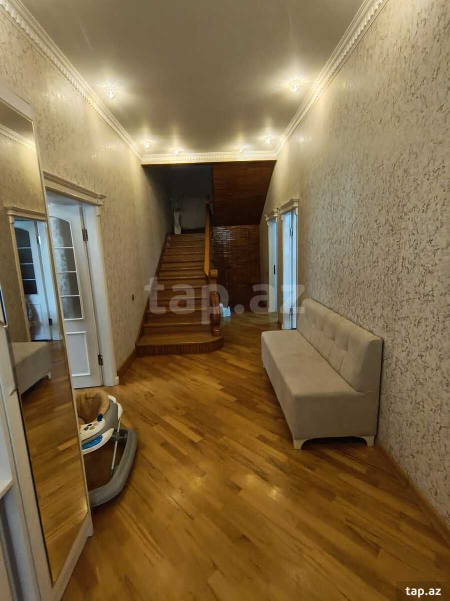 Həyət evi, Corat qəs. (30)
