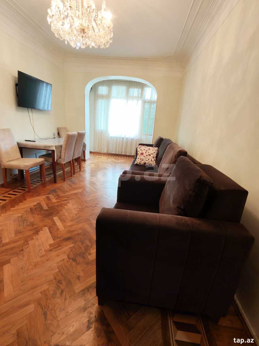 3-otaqlı mənzil, Ə. Naxçıvani küç., 90 m²