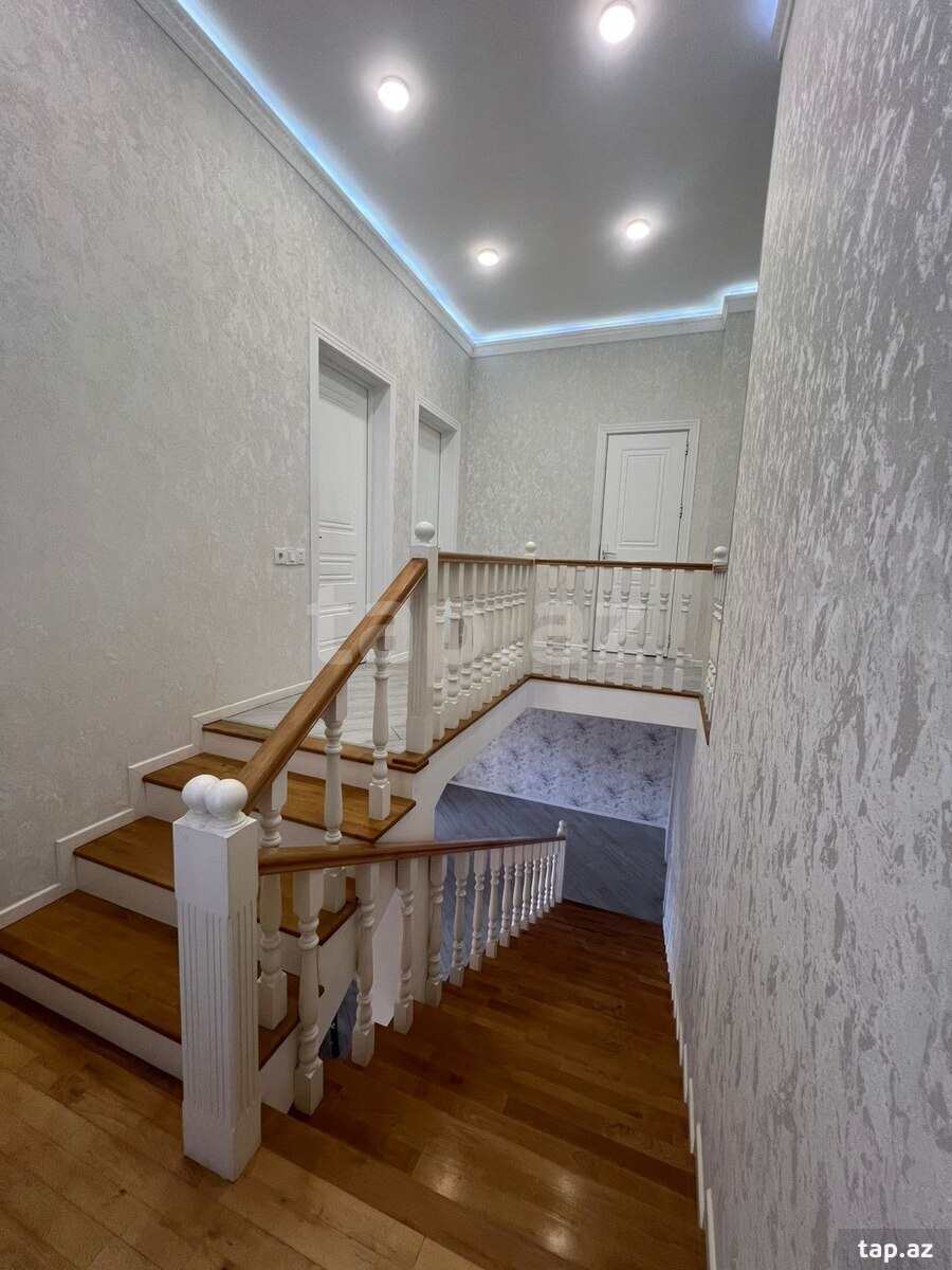Villa, Saray qəs. (15)